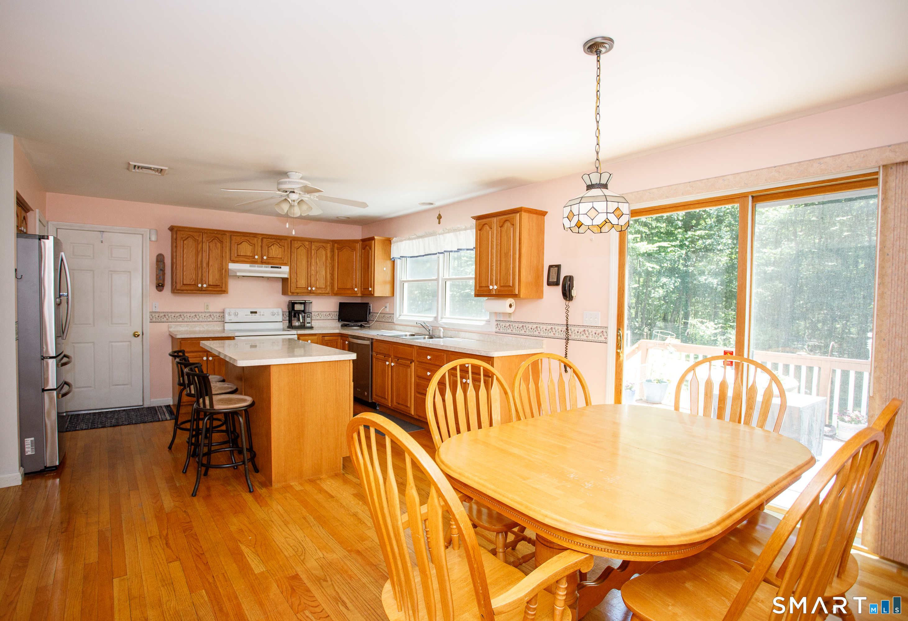 264 North Wawecus Hill Road Norwich, CT 06360 - Photo 6 of 29