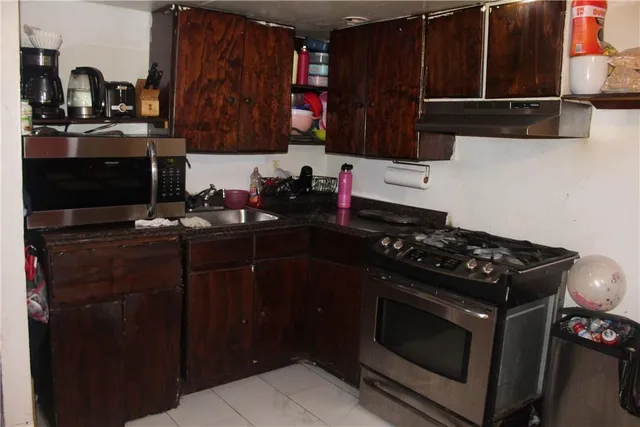 $880,000 | 430 East 144th Street | Mott Haven