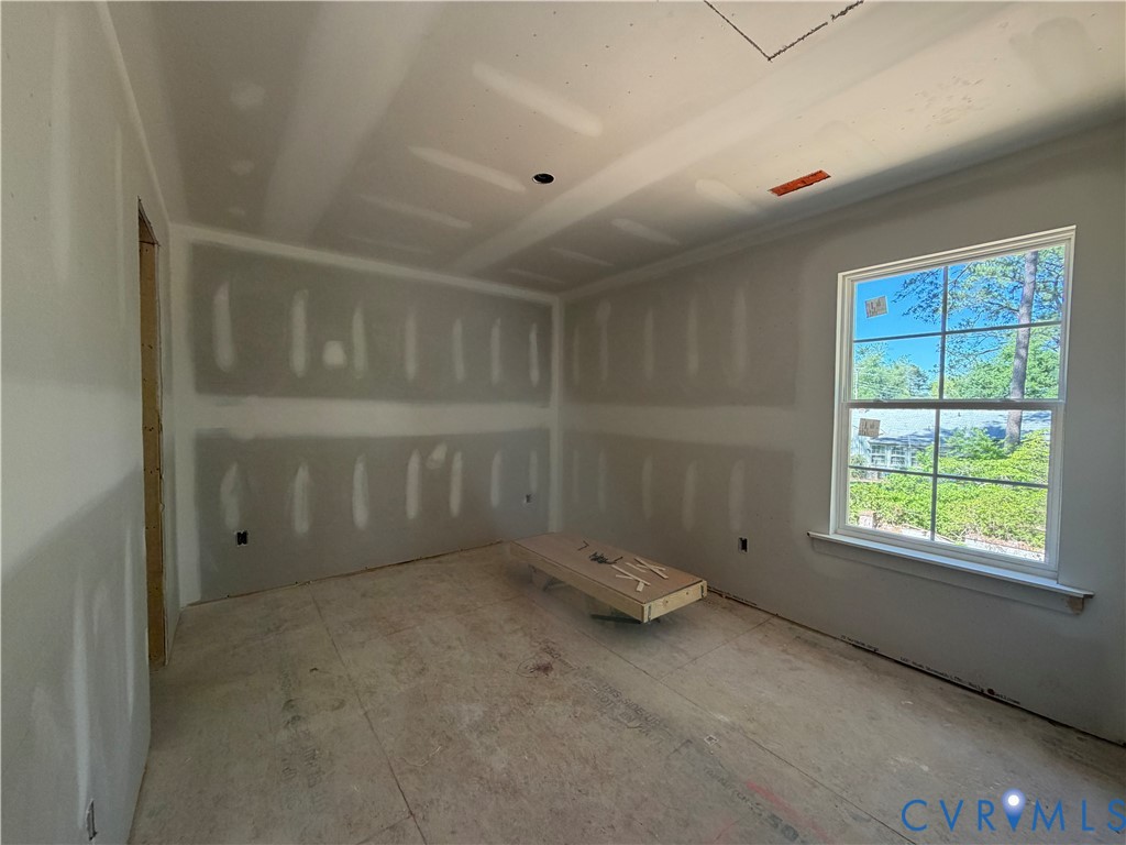 21303 Rutledge Avenue Petersburg, VA 23803 - Photo 5 of 14