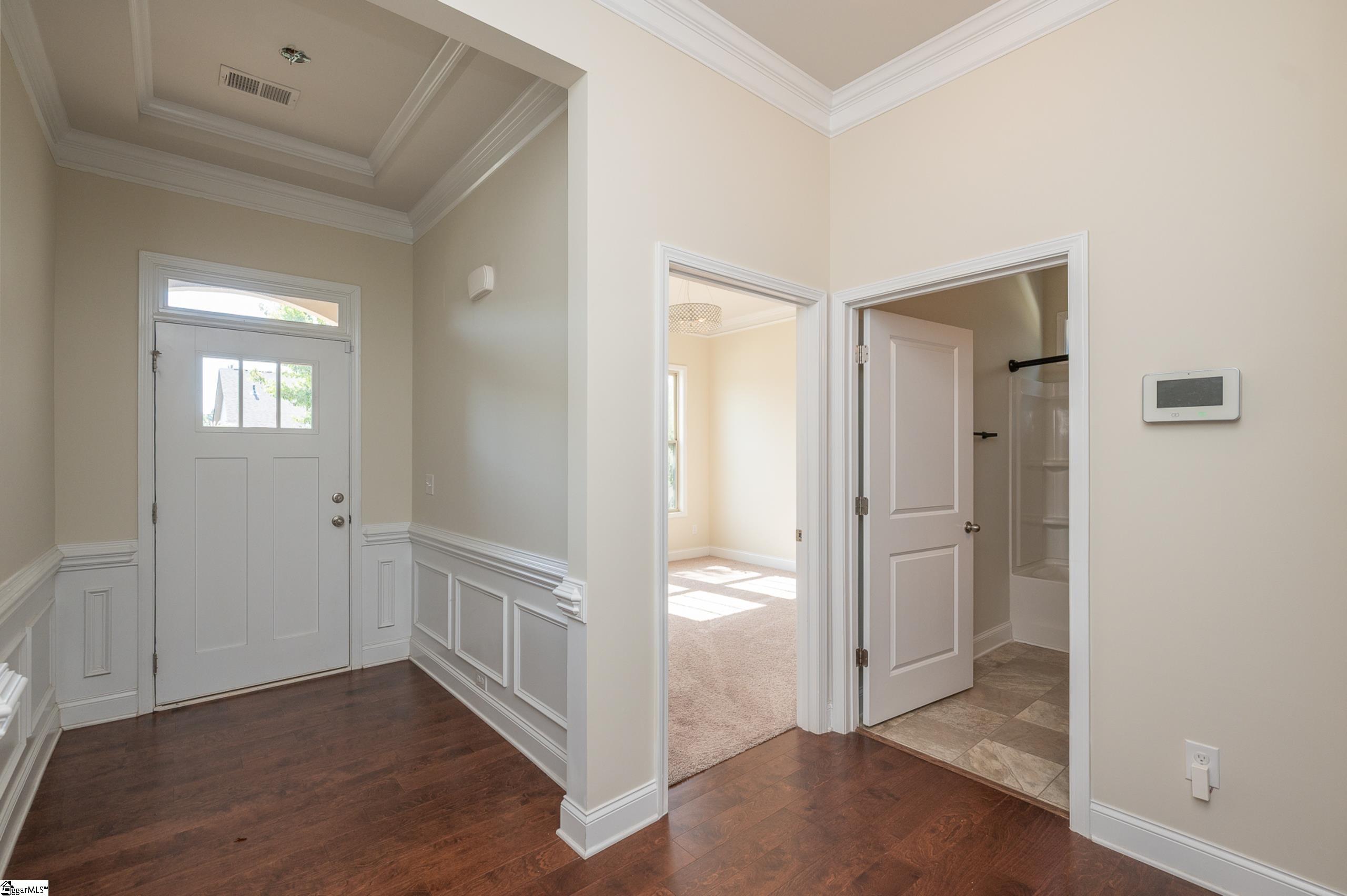 7 Common Oaks Court Simpsonville, SC 29681 - Photo 3 of 39