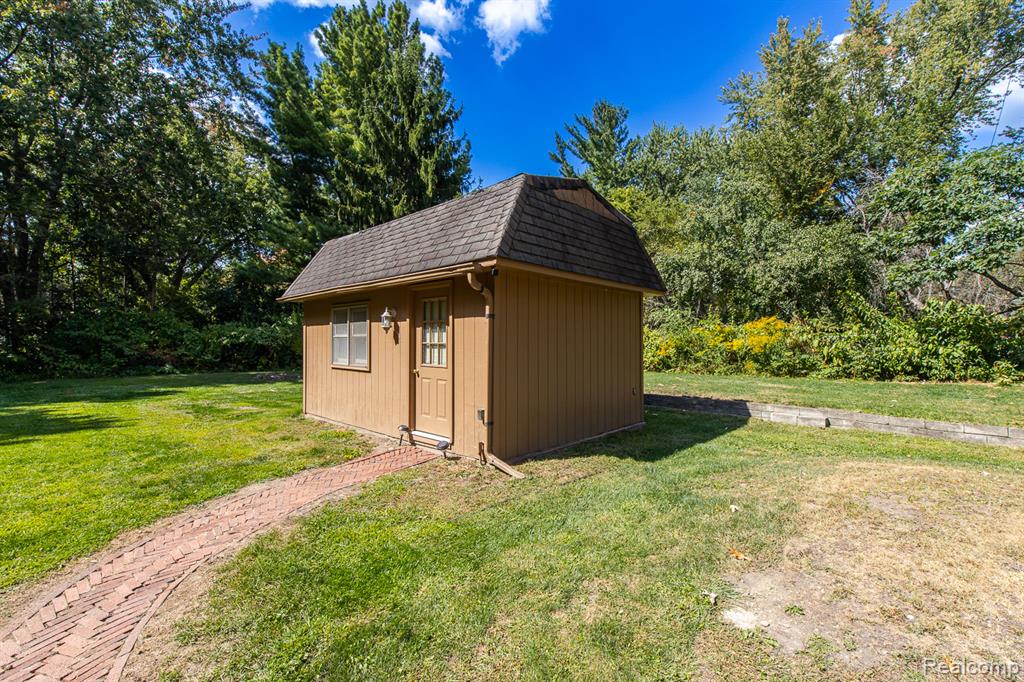 73 Nevada Avenue Rochester Hills, MI 48309 - Photo 47 of 54