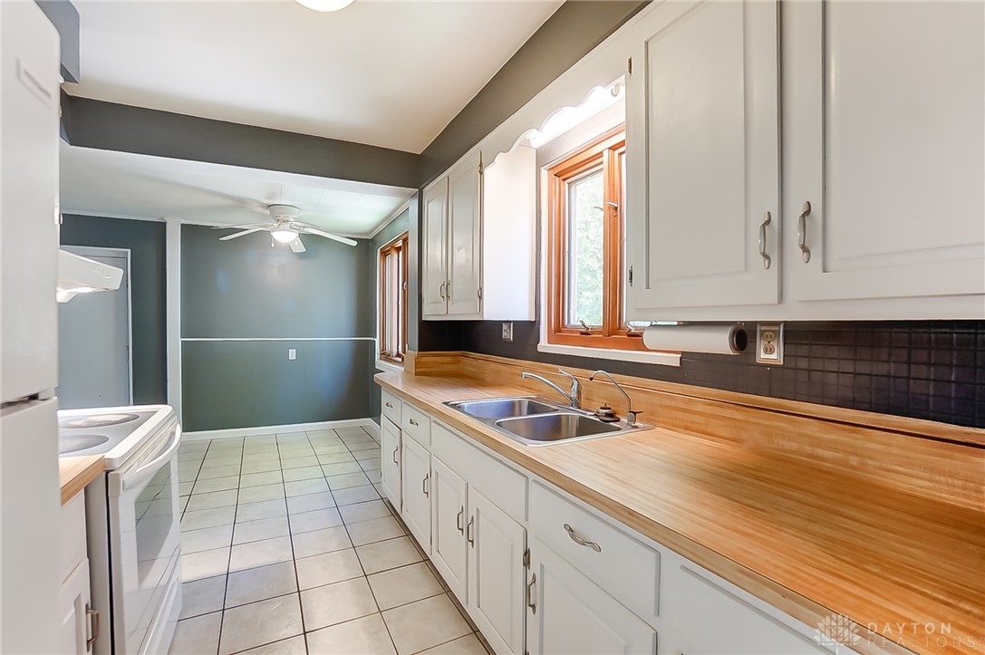 726 Devonshire Road Dayton, OH 45419 - Photo 7 of 40