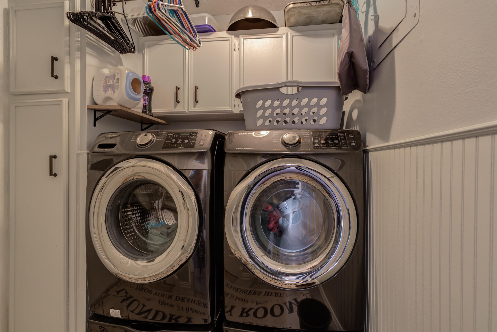 2608 74th Place Lubbock, TX 79423 - Photo 35 of 38 a utility room with dryer and washer