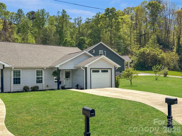 $299,500 | 62 East Glenview Street, Marion, NC 28752