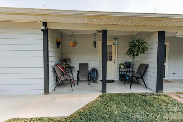 $299,500 | 62 East Glenview Street, Marion, NC 28752