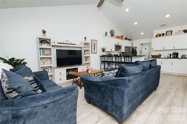 $299,500 | 62 East Glenview Street, Marion, NC 28752