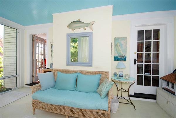 15 Moss Hill Road Boston, MA 02130 - Photo 5 of 22 Gallery Image 5