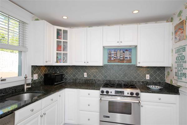 15 Moss Hill Road Boston, MA 02130 - Photo 8 of 22 Gallery Image 8