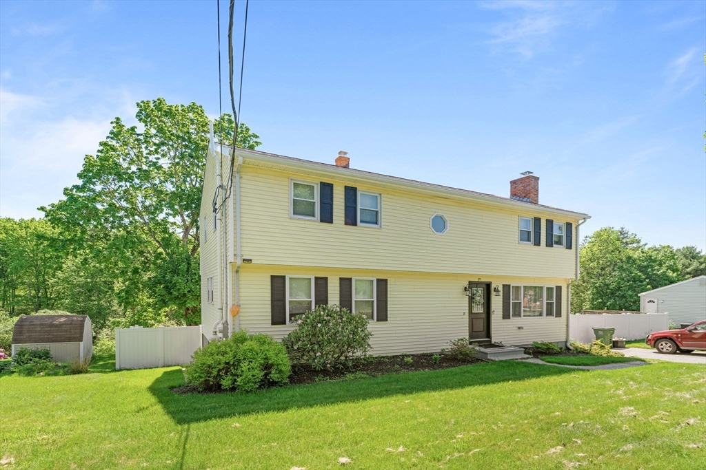 15 Old Farm Road Spencer, MA 01562 - Photo 3 of 42