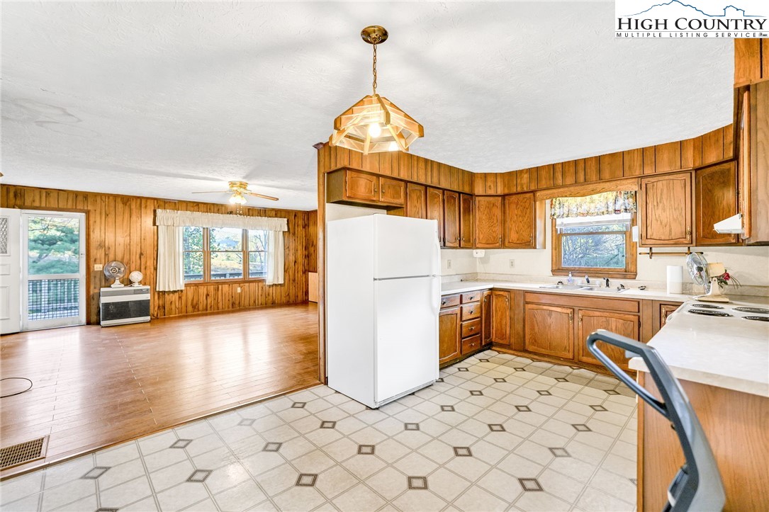 343 Saddle Gap Road West Jefferson, NC 28694 - Photo 18 of 39