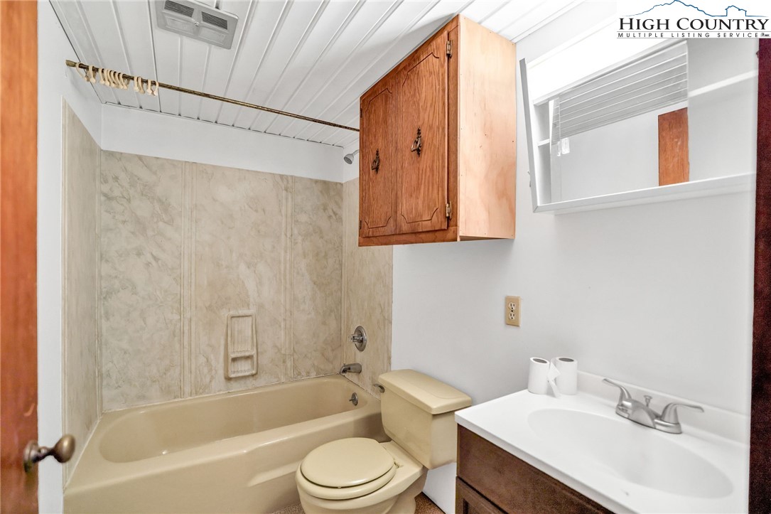 343 Saddle Gap Road West Jefferson, NC 28694 - Photo 30 of 39