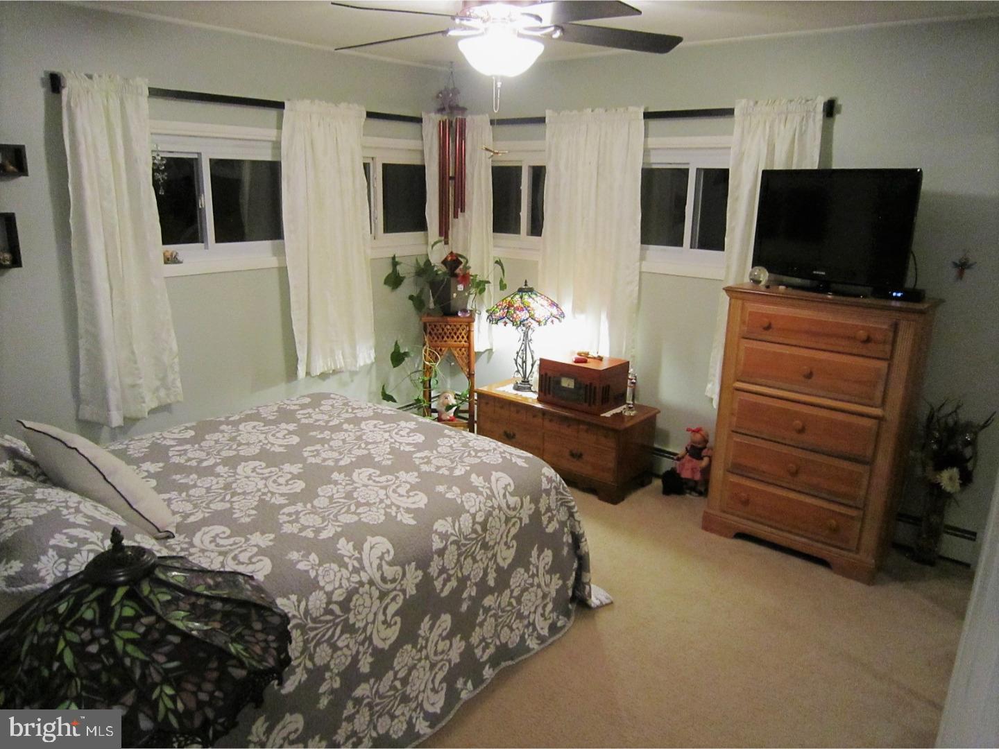 63 Border Rock Road Levittown, PA 19057 - Photo 14 of 24 Bedroom - Main