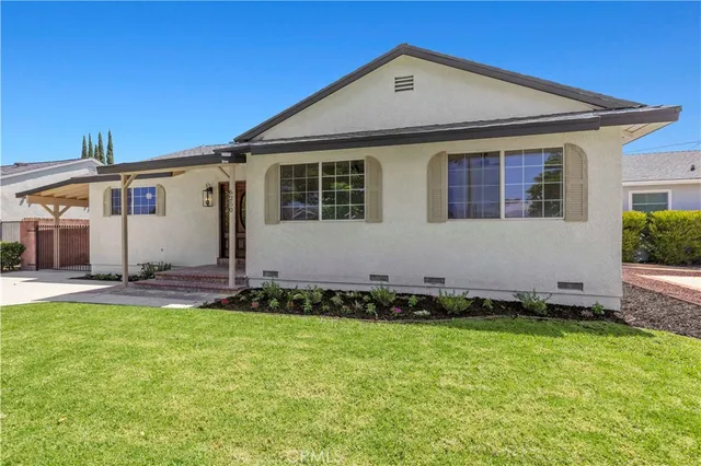 $1,299,000 | 6250 Tunney Avenue, Tarzana, CA 91335