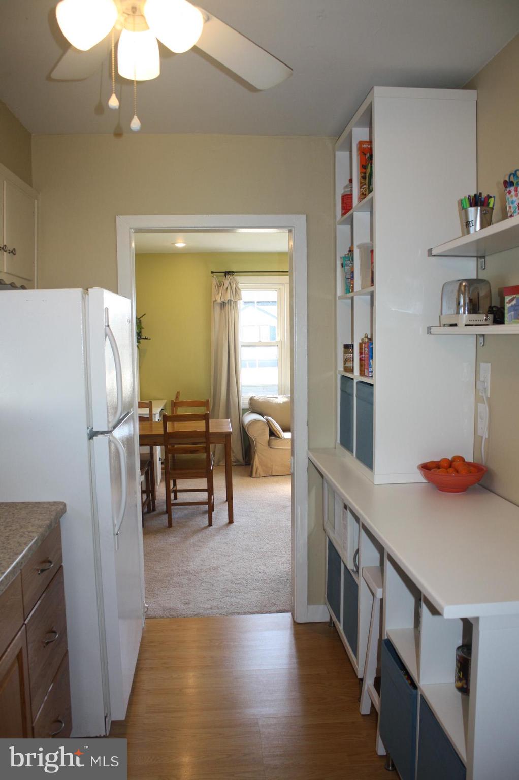 7 Sheldon Road Pemberton, NJ 08068 - Photo 11 of 32 Kitchen - Laminate flooring