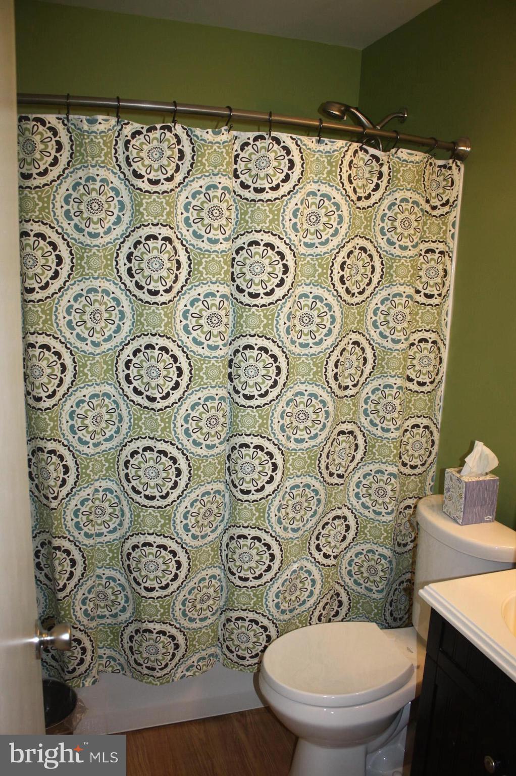 7 Sheldon Road Pemberton, NJ 08068 - Photo 24 of 32 Bath - Modern with Laminate flooring