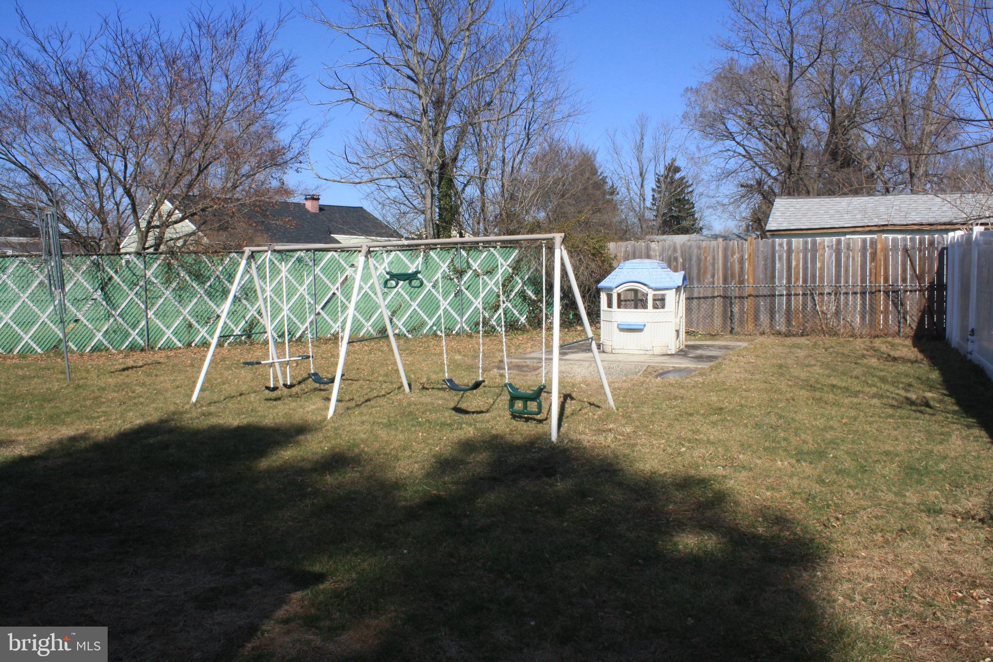 7 Sheldon Road Pemberton, NJ 08068 - Photo 28 of 32 Fenced back yard