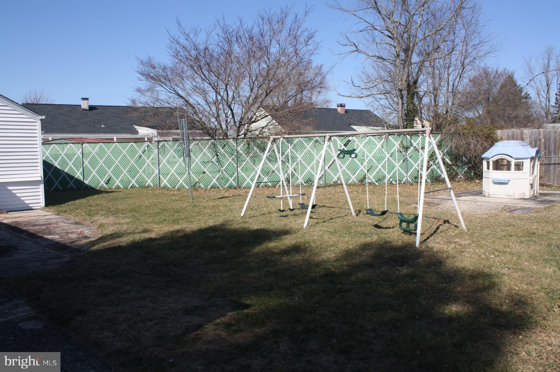 7 Sheldon Road Pemberton, NJ 08068 - Photo 29 of 32 Back yard - plenty of space to play