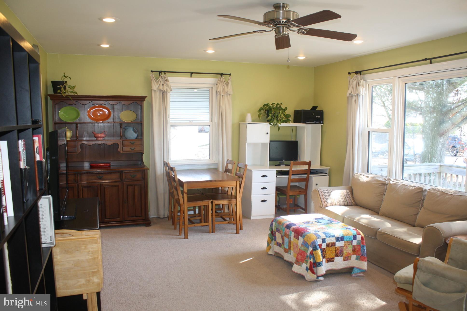 7 Sheldon Road Pemberton, NJ 08068 - Photo 8 of 32 Dining room - Recessed lighting, neutral w/w
