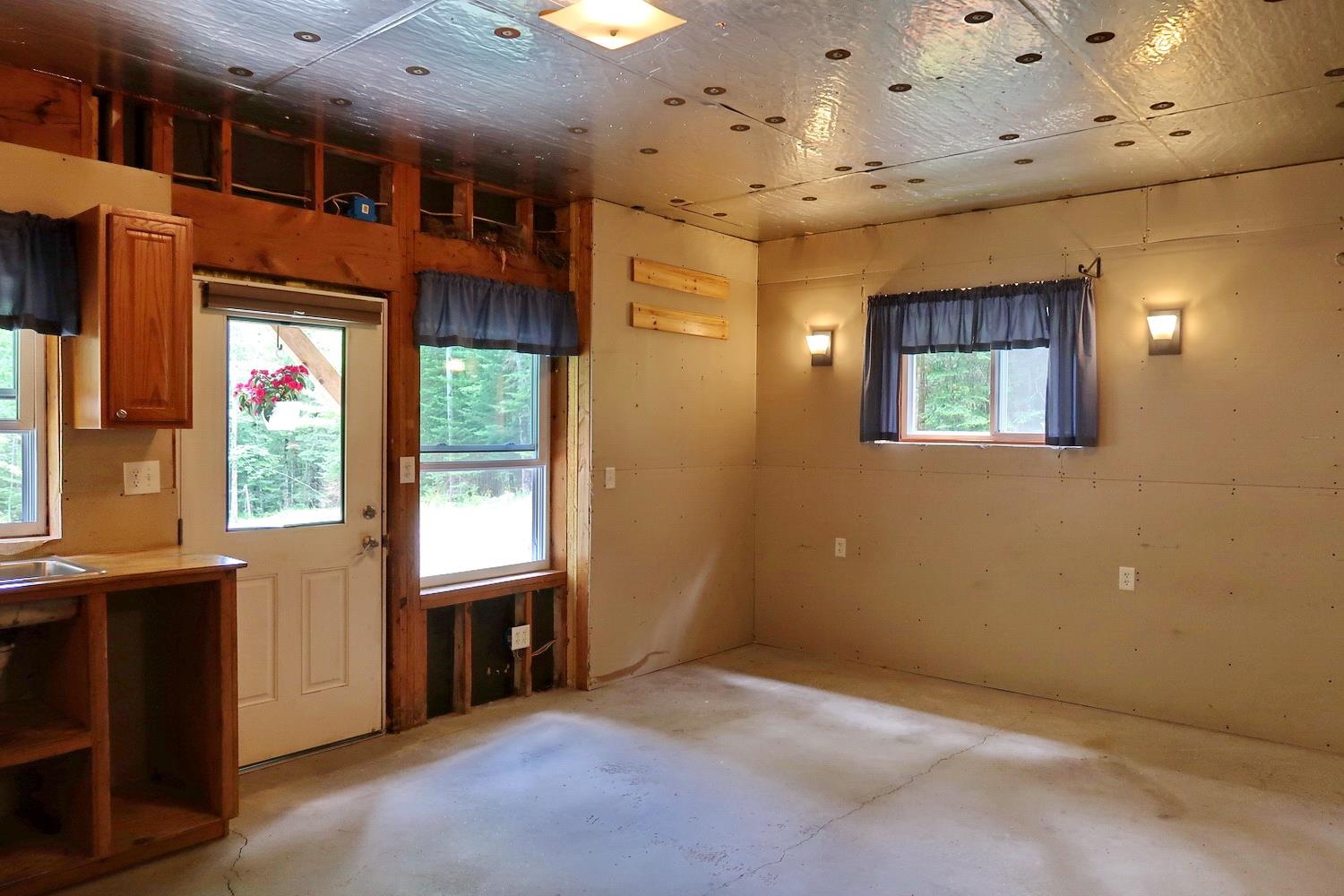 2175 Manns Hill Road Littleton, NH 03561 - Photo 7 of 36 Gallery Image 7