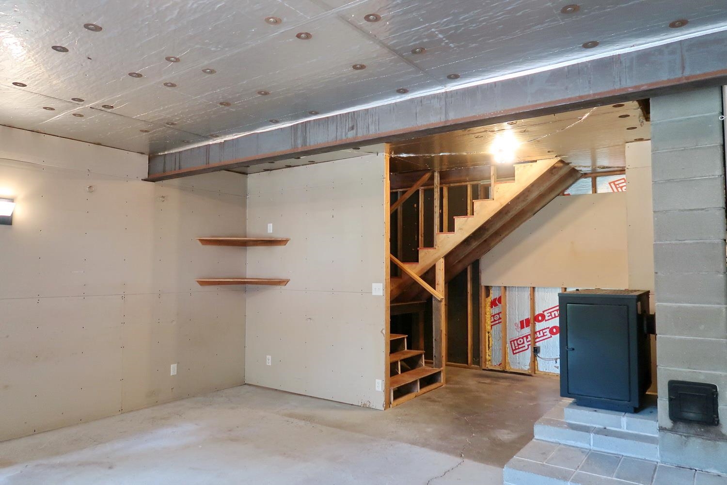 2175 Manns Hill Road Littleton, NH 03561 - Photo 8 of 36 Gallery Image 8