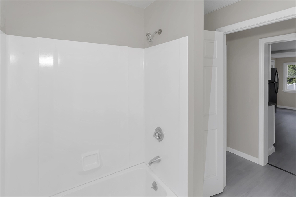 30-32 Fox Street West Springfield, MA 01089 - Photo 14 of 41