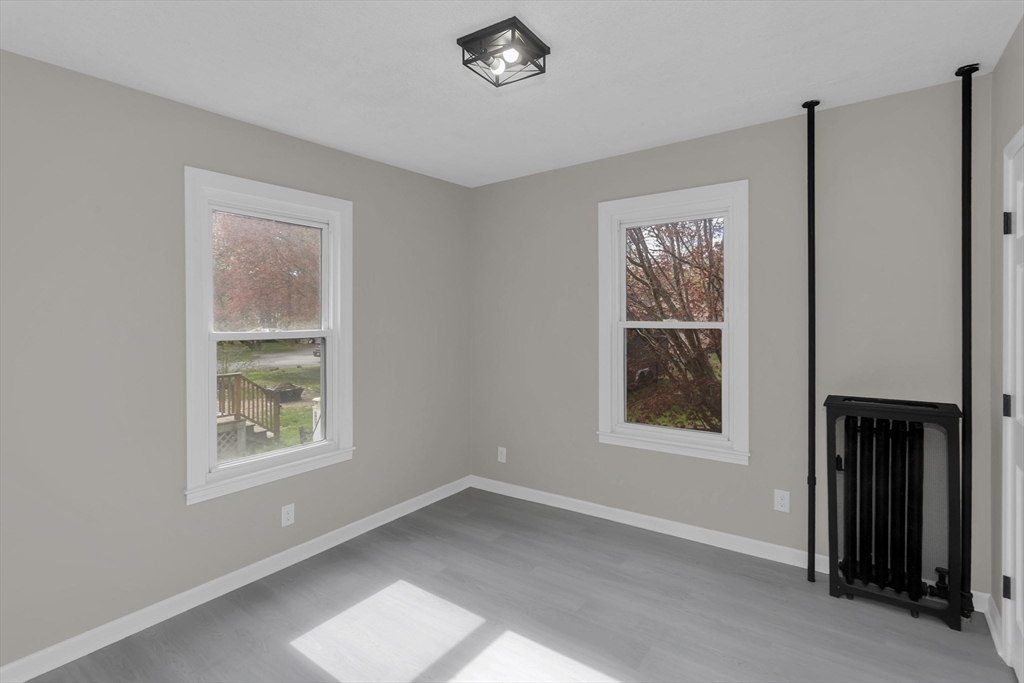 30-32 Fox Street West Springfield, MA 01089 - Photo 16 of 41