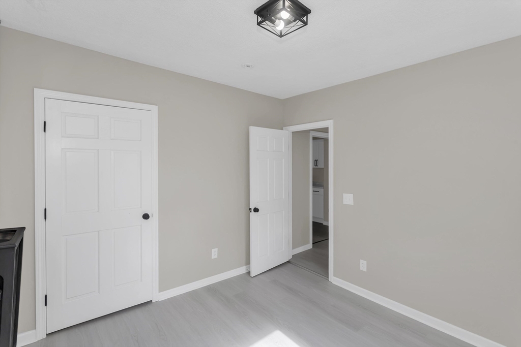 30-32 Fox Street West Springfield, MA 01089 - Photo 17 of 41