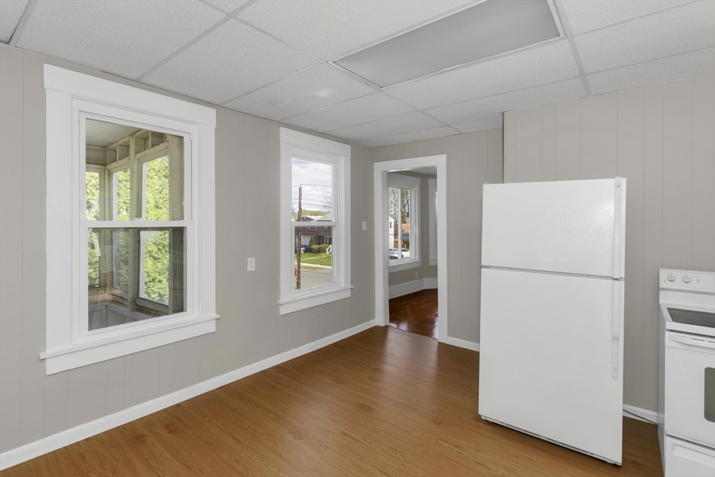 30-32 Fox Street West Springfield, MA 01089 - Photo 19 of 41