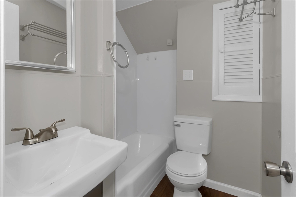 30-32 Fox Street West Springfield, MA 01089 - Photo 34 of 41