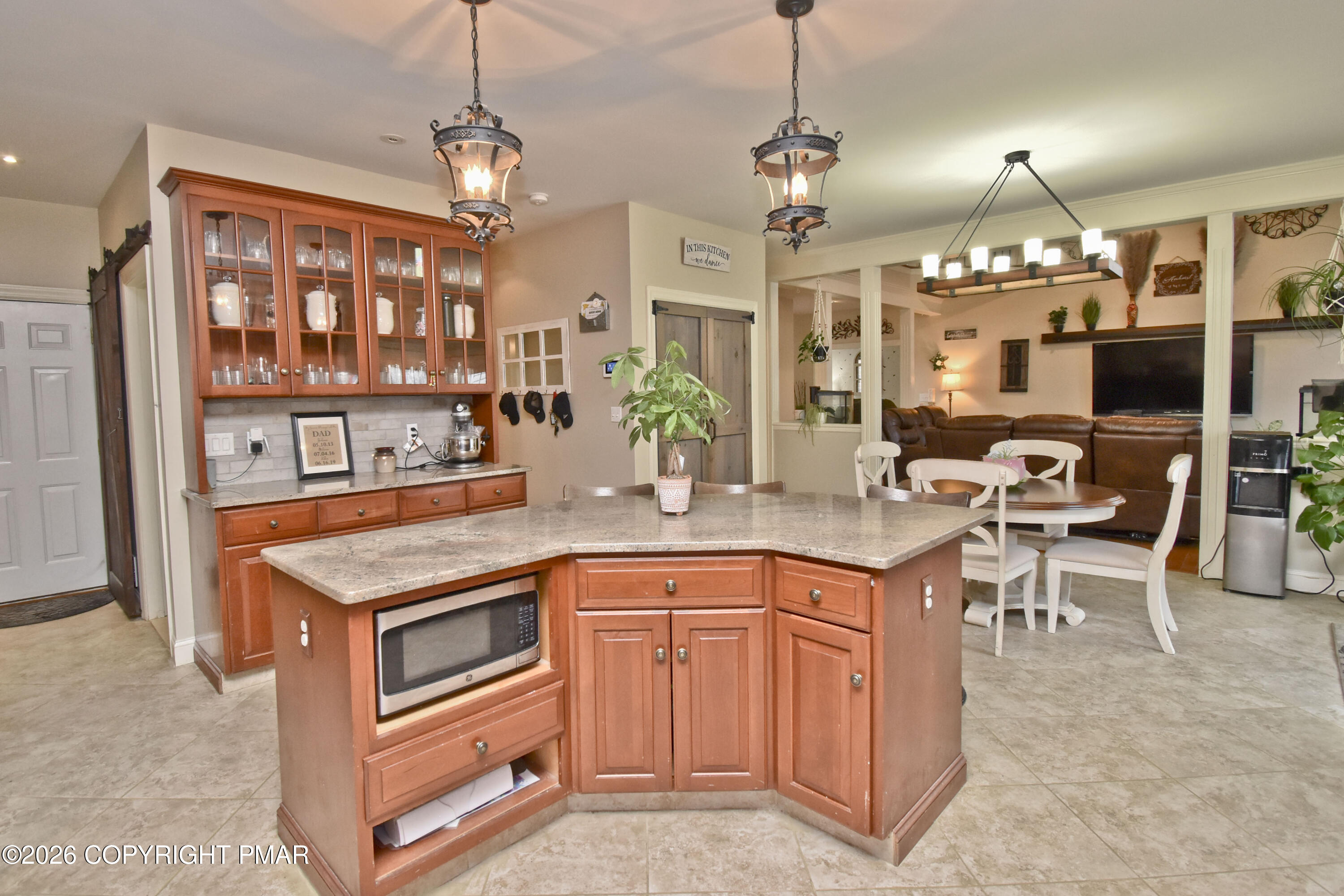 155 Chase Road Stroudsburg, PA 18360 - Photo 21 of 76 5 Kitchen (11)
