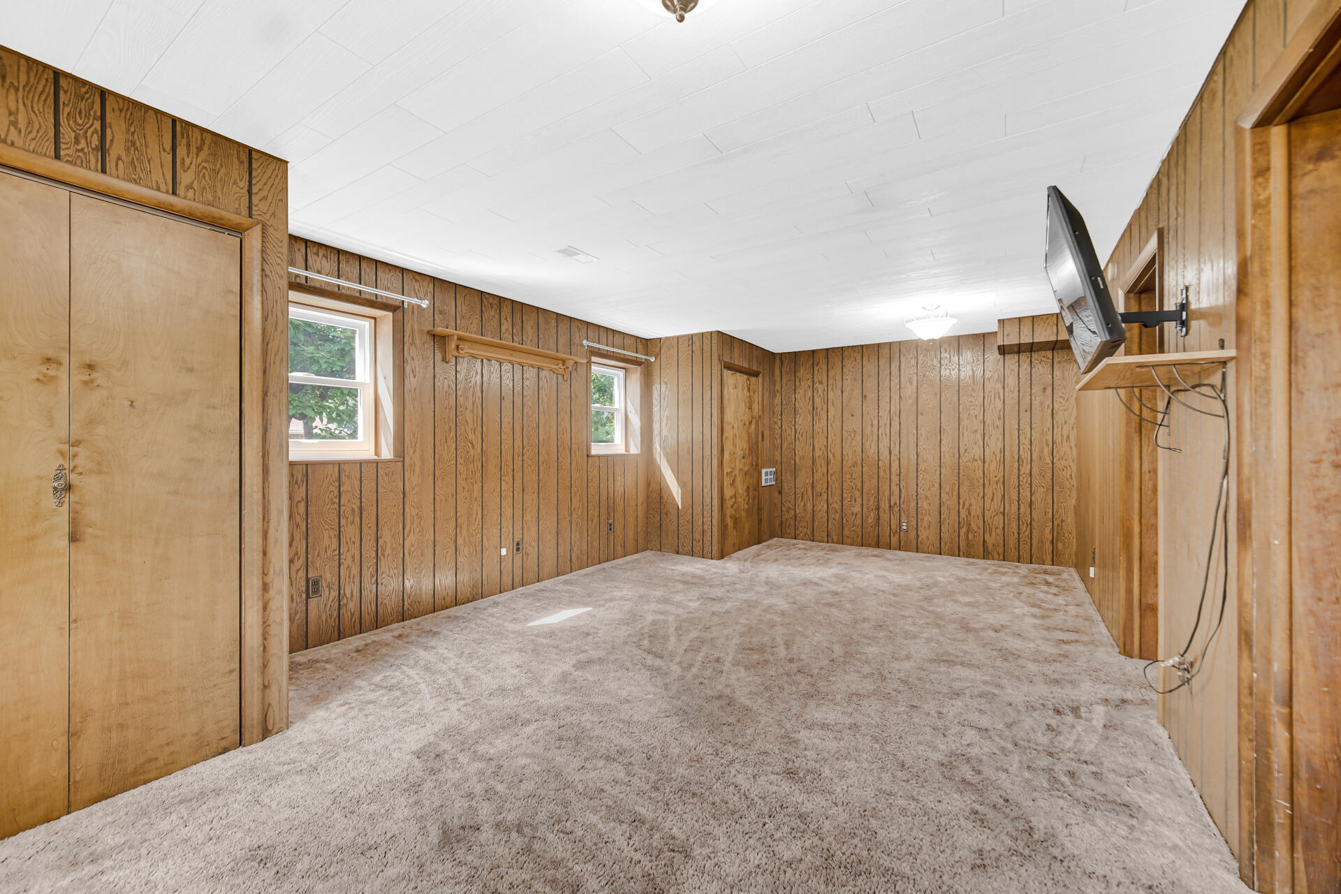 6737 West Johnson Road La Porte, IN 46350 - Photo 14 of 27 1920x1280