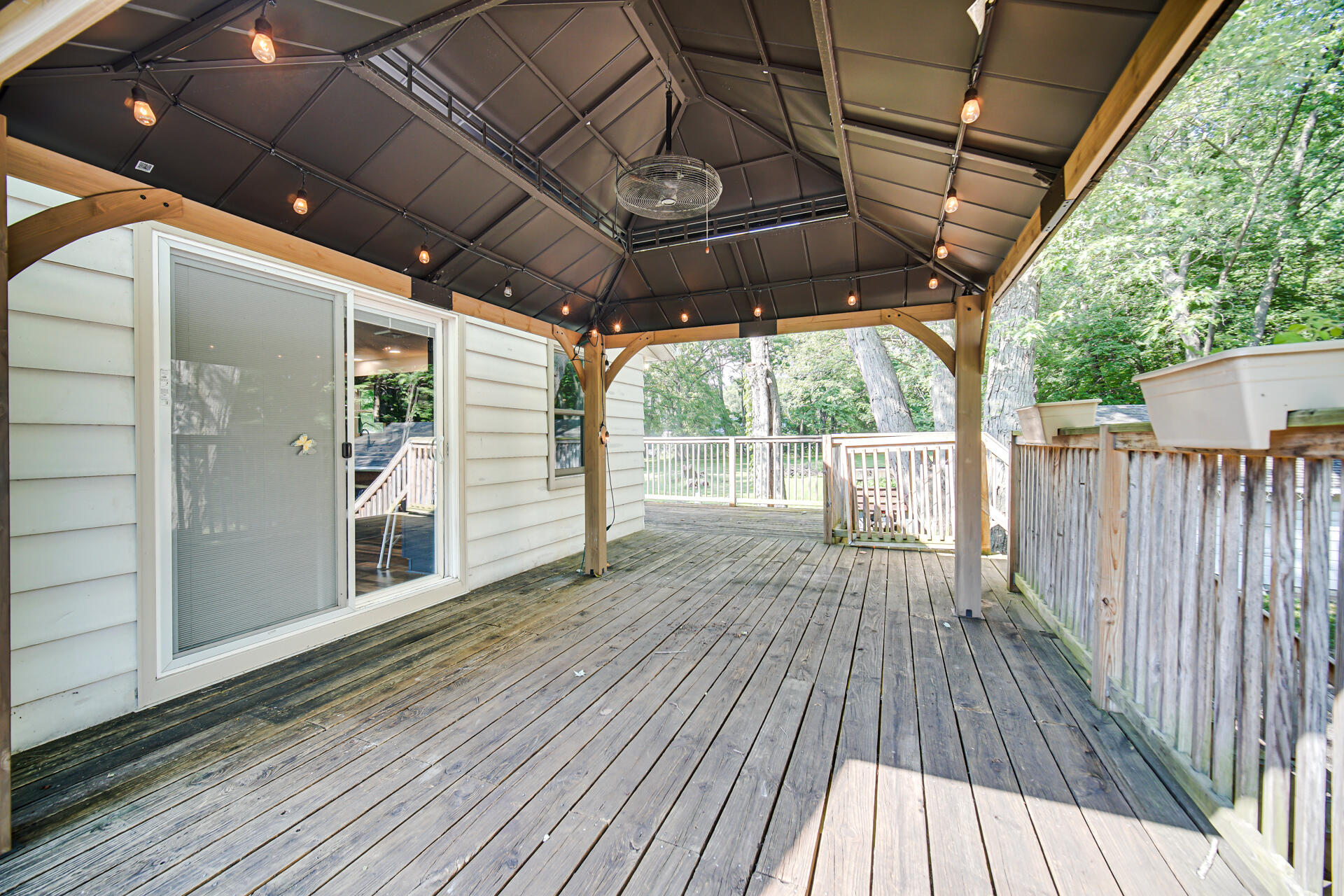 6737 West Johnson Road La Porte, IN 46350 - Photo 24 of 27 1920x1280