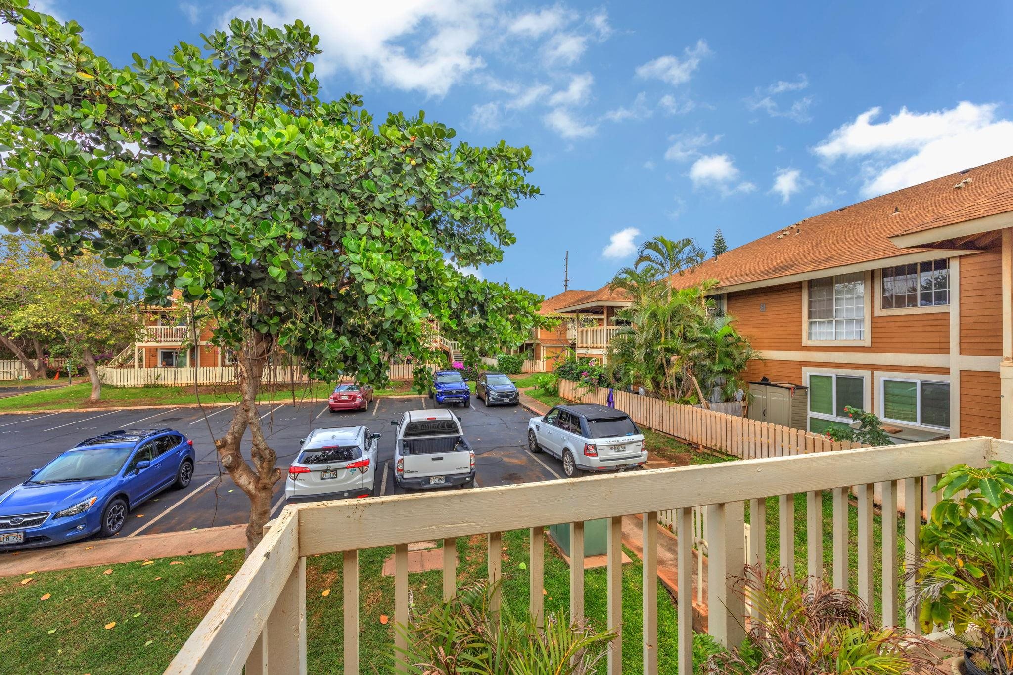 140 Uwapo Road, Unit 9202 Kihei, HI 96753 - Photo 27 of 31 a view of a chairs and tables in the balcony