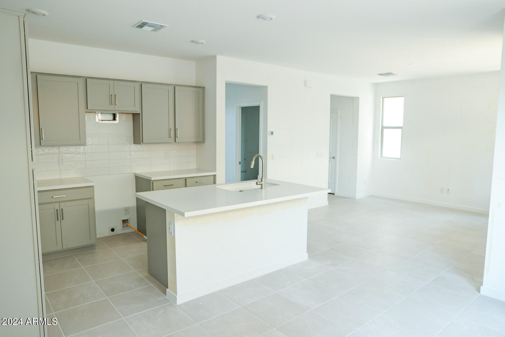 4739 South Element Mesa, AZ 85212 - Photo 4 of 14 Photo Jul 25 2024, 12 46 03 AM