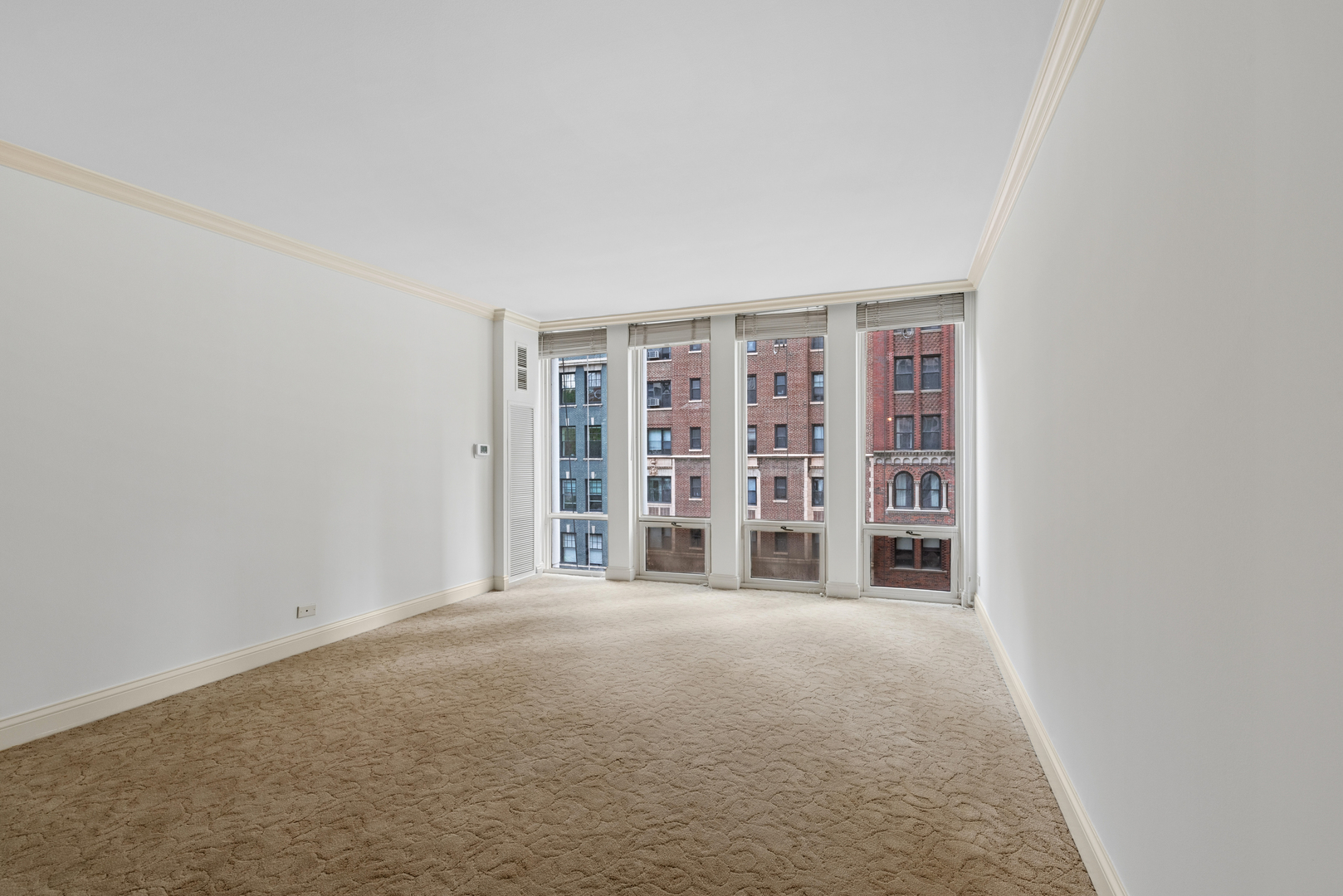 200 East Delaware Place, Unit 4DE Chicago, IL 60611 - Photo 23 of 47