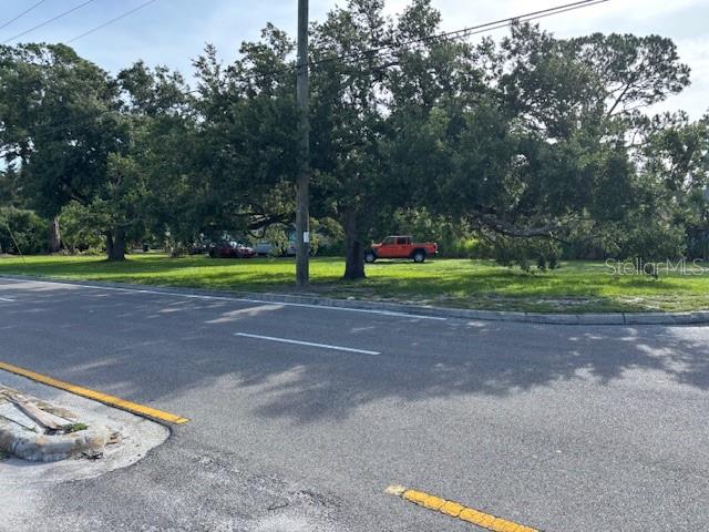 Swift Road Sarasota, FL 34231 - Photo 2 of 4 a view of a park and trees
