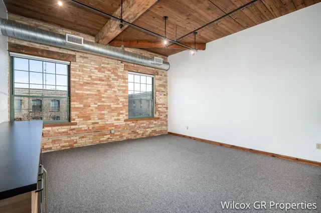 $357,900 | 940 Monroe Avenue Northwest, Unit 558, Grand Rapids, MI 49503