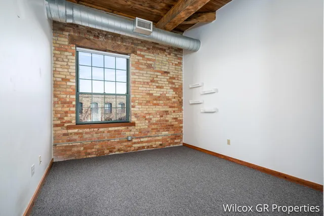 $357,900 | 940 Monroe Avenue Northwest, Unit 558, Grand Rapids, MI 49503