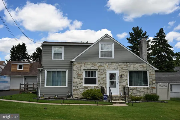 $469,900 | 630 Elmwood Avenue, Feasterville-Trevose, PA 19053