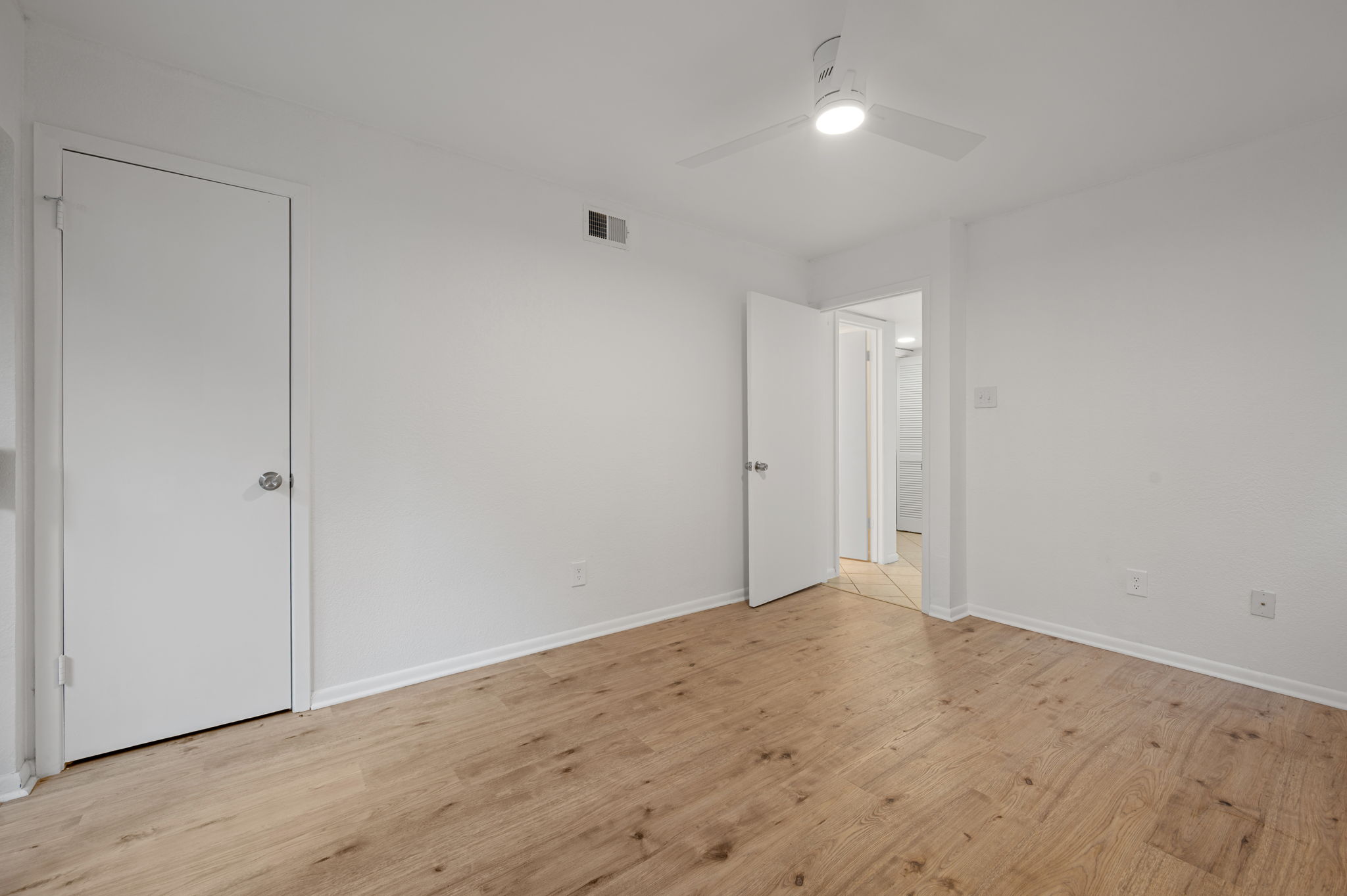 2104 Cullen Avenue, Unit 113 Austin, TX 78757 - Photo 18 of 31