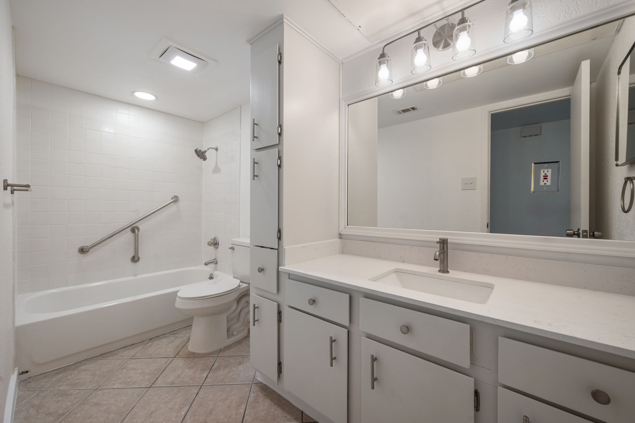 2104 Cullen Avenue, Unit 113 Austin, TX 78757 - Photo 19 of 31