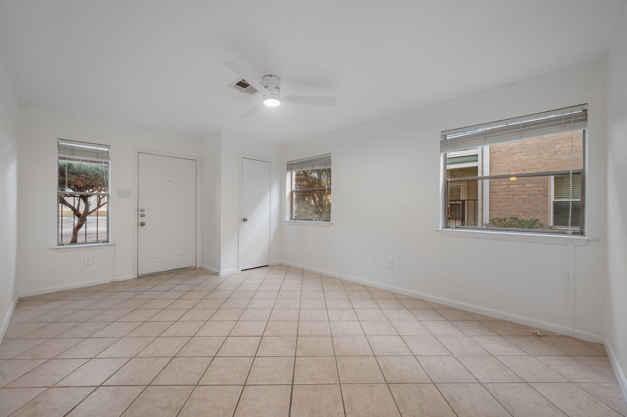 2104 Cullen Avenue, Unit 113 Austin, TX 78757 - Photo 6 of 31