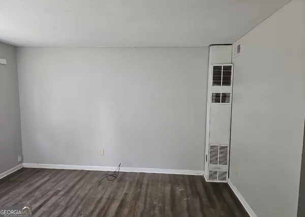 $995 | 6494 Lower Dixie Lake Road, Union City, GA 30291