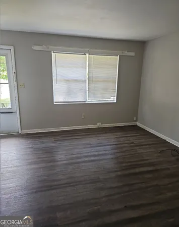 $995 | 6494 Lower Dixie Lake Road, Union City, GA 30291