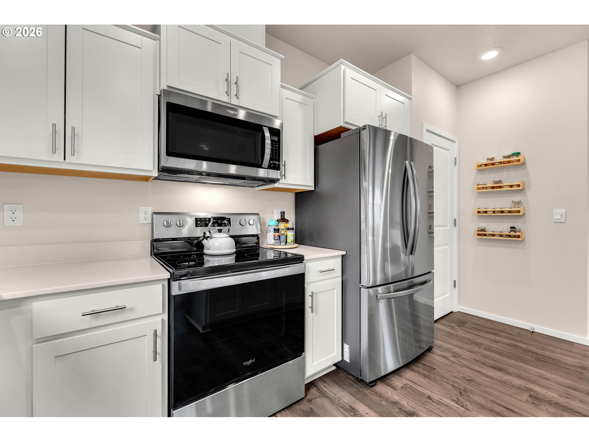 3259 Southeast 36th Street Gresham, OR 97080 - Photo 12 of 39 Kitchen