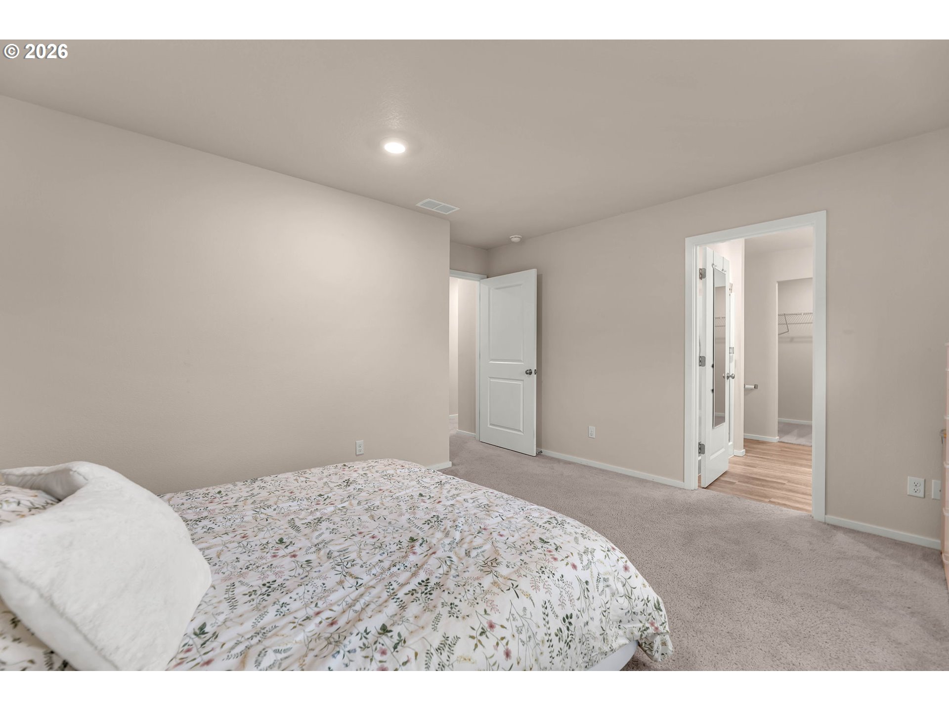 3259 Southeast 36th Street Gresham, OR 97080 - Photo 24 of 39 Primary Bedroom