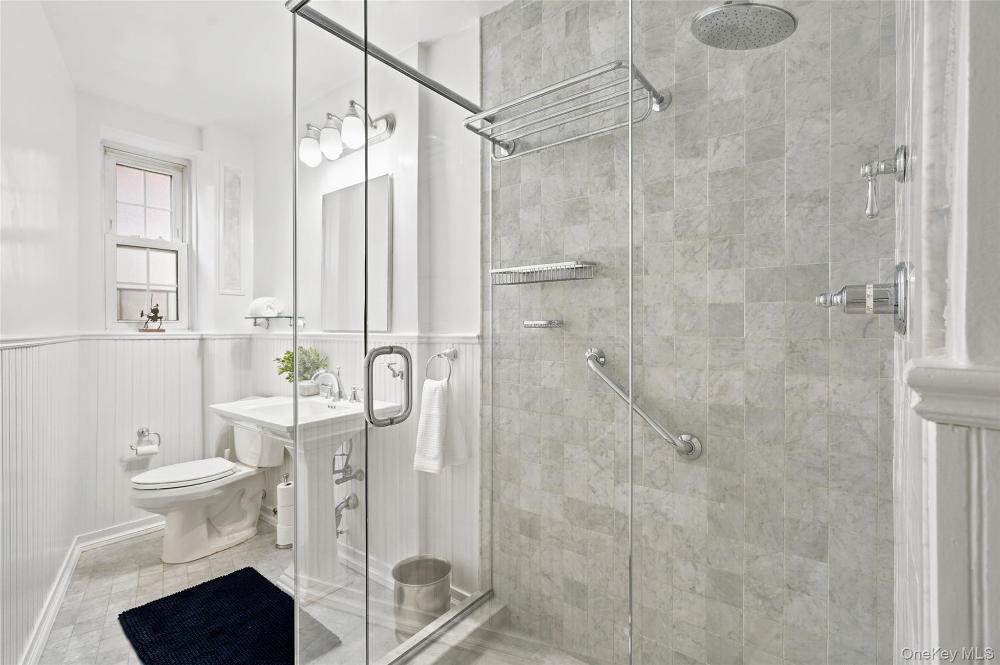 949 Palmer Road, Unit 1R Bronxville, NY 10708 - Photo 14 of 21 Updated full bathroom.