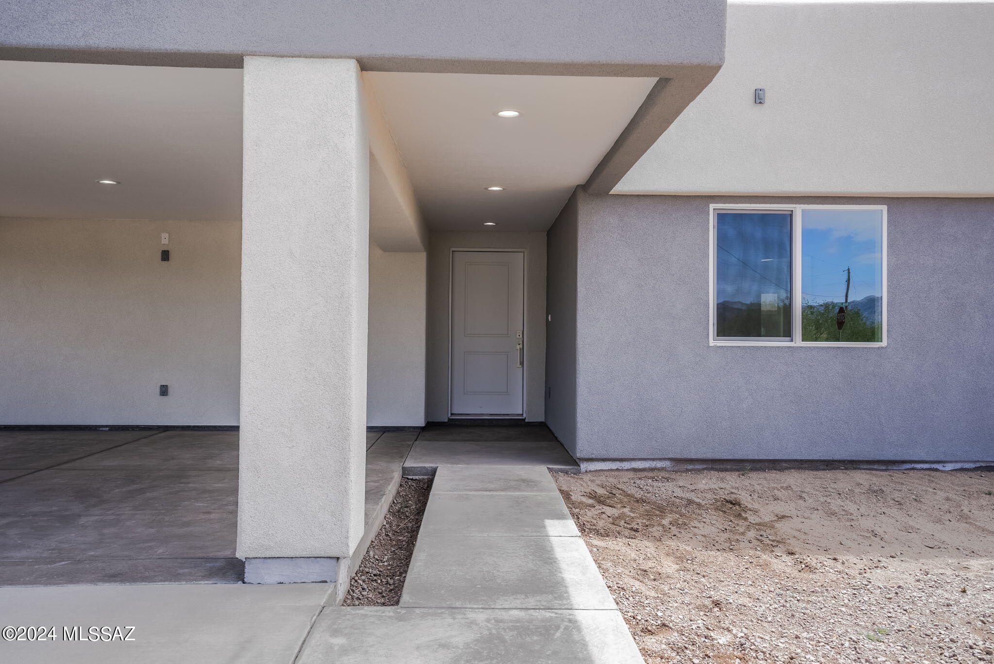 1691 Ruido Court Rio Rico, AZ 85648 - Photo 3 of 28