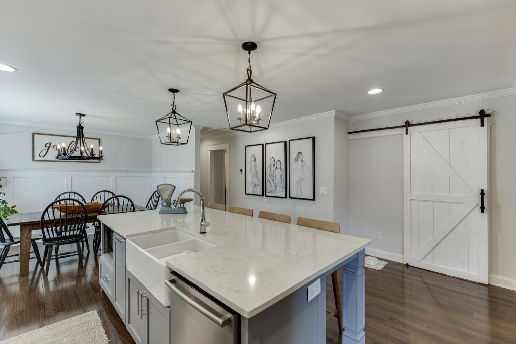 5435 Shadburn Ferry Road Buford, GA 30518 - Photo 11 of 49