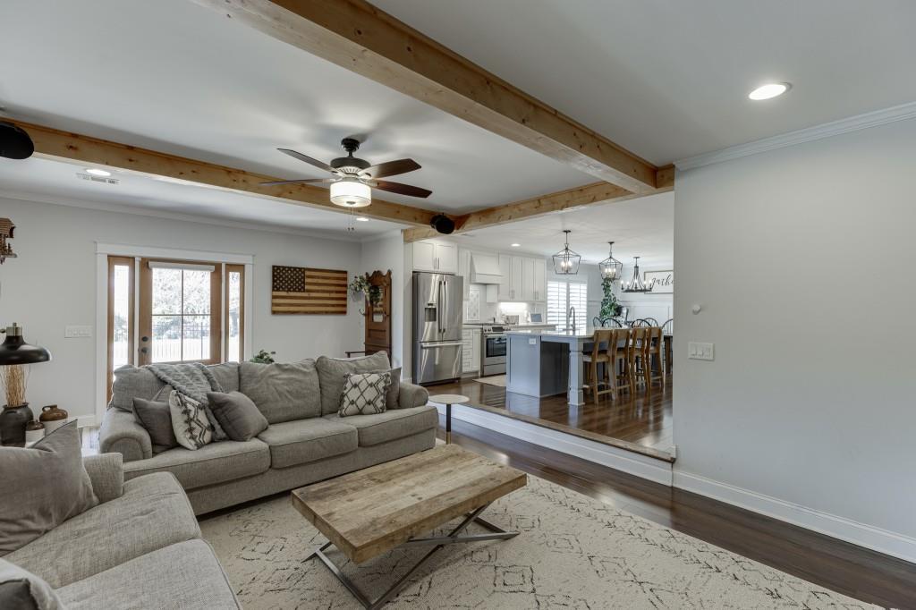 5435 Shadburn Ferry Road Buford, GA 30518 - Photo 9 of 49